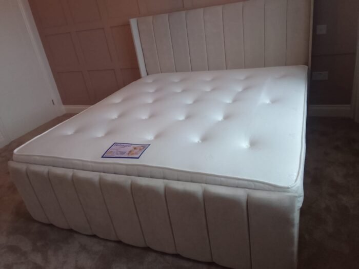 Model 71 Divan - Image 7