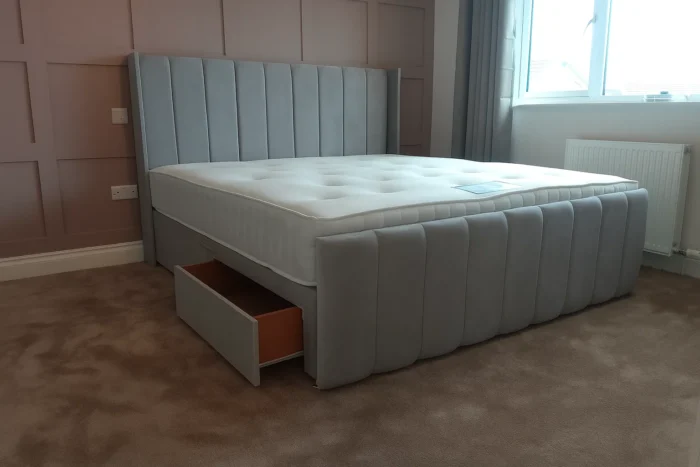 Model 71 Divan - Image 2