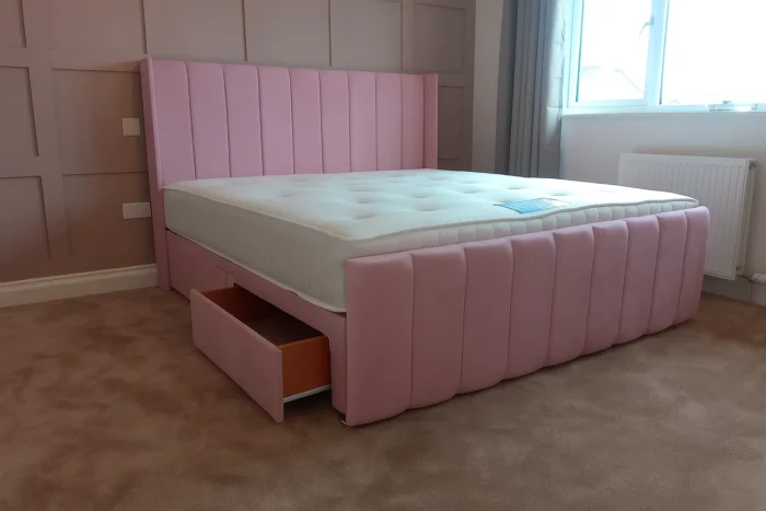 Model 71 Divan - Image 4